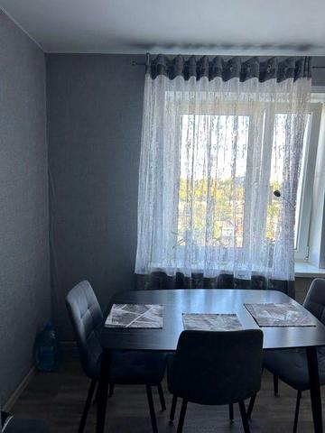 Терміново! 2-кімнатна квартира з ремонтом, вул. Симона Петлюри