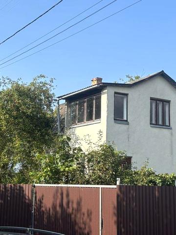 Земельна ділянка+ дачний будинок