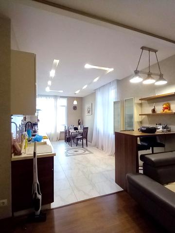 Вячеслава Чорновола просп. (), 73