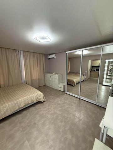 Здається затишна студія на вул. Богдана Хмельницького