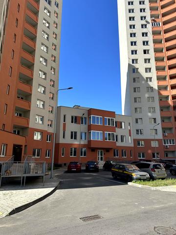 Милославська вул., 18