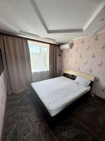 2х комнатная квартира 200 лет напротив Зодчего