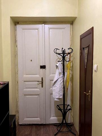 Затишна 1-кімнатна квартира у ближньому центрі