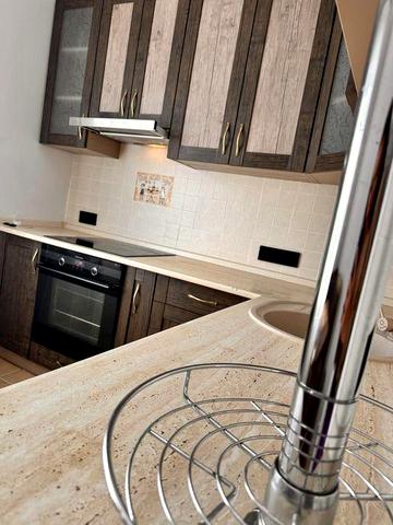 Продам 2к квартиру Академіка Єфремова метро Академмістечко