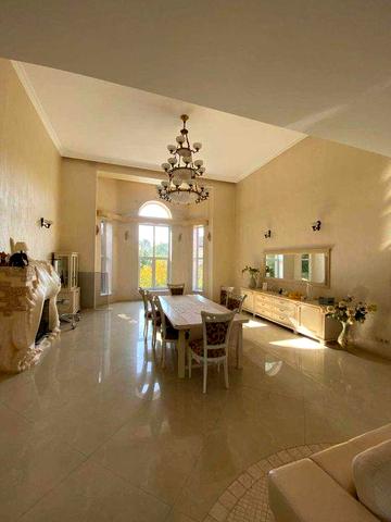 Елітний будинок біля Києва 7 км.