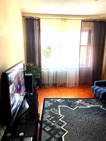 Буковинська вул., 12