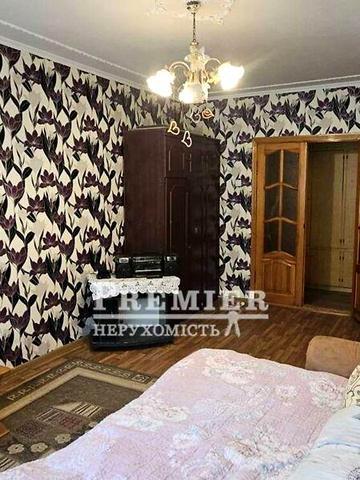 Продаж 3к Квартира Академіка Корольова вулиця