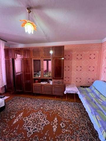 Продається 2 кімнатна панелька на Узбецькій