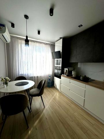 Садовий проїзд, 15 к2