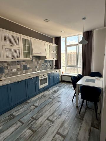 Французький бульв., 60