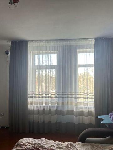 Квартира з окремим входом.