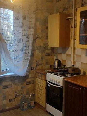 Продаж 1к Квартира Небесної Сотні проспект