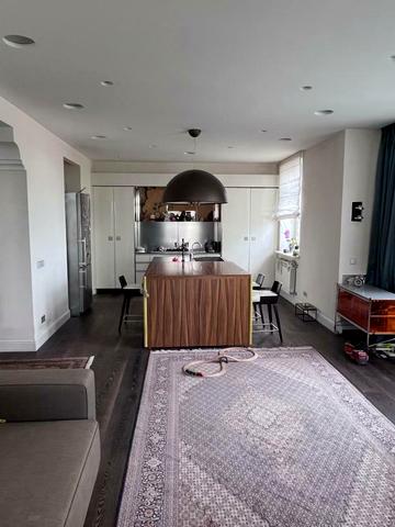 Розваги вул., 27