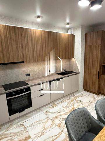 Олеся Бердника вул., 1-Г