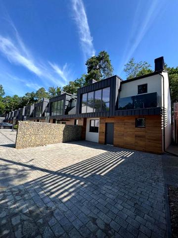 Ряснянська вул., 10