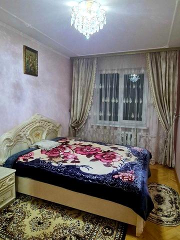 Володимира Вернадського вул., 4