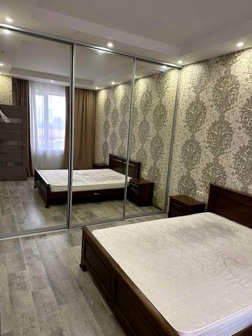 3-кімнатна квартира на Пішоновській