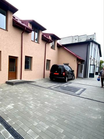 Андрея Шептицького, 34