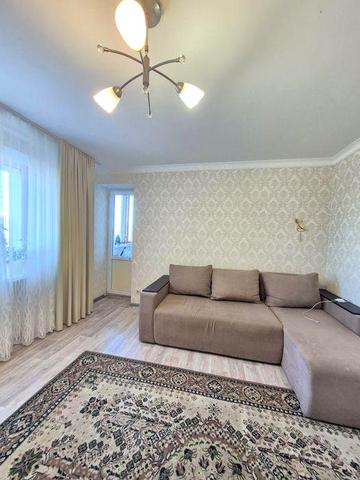 Продам 3-к квартиру на Симиренка!Швидкісний трамвай!