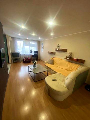 Продам просторную 2-к квартиру Громова Рабочая Антоновича Пушкина