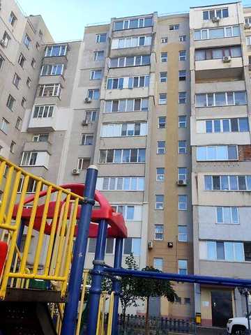 Продаж 3к Квартира Центральна (Червоний хутір) вулиця