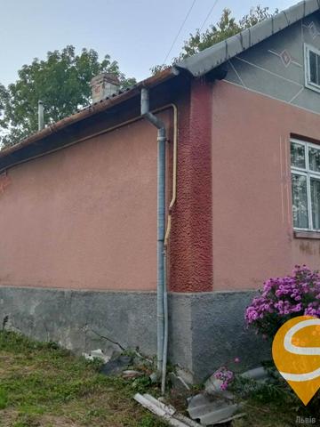 Підзамче вул., 27