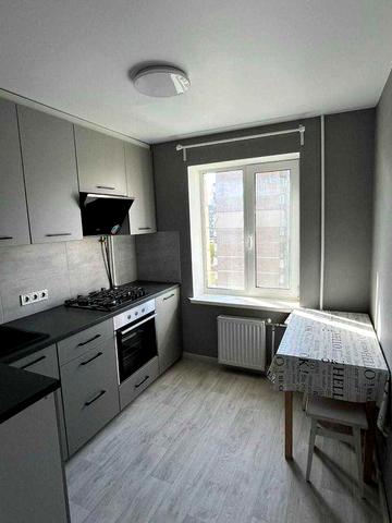 Продаж 1кімн. БЕЗ комісії ,без % ,Сержа Ліфаря 17а, Троєщина ,