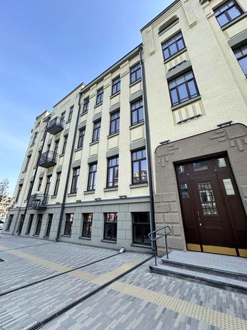 Троїцька вул. (Червона), 5