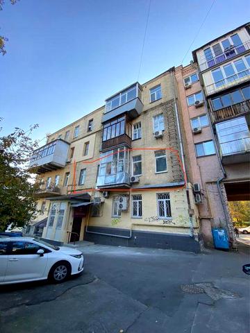 Продаж двох квартир по вул. Івана Драча