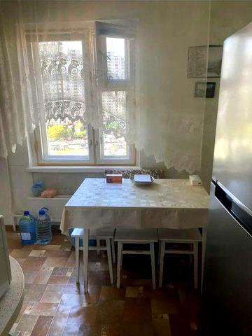 2 к.кв., м. Позняки, просп. Григоренко