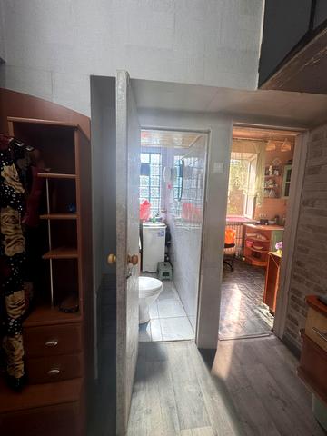 Айвазовського вул., 5