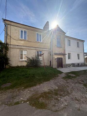 Продаж 2-кімнатної квартири у серці Старого Міста!