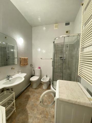 Спиридонівська вул., 25