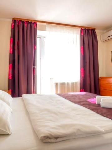 Просторные апартаменты в центре с хорошим видом на ТРЦ Gulliver