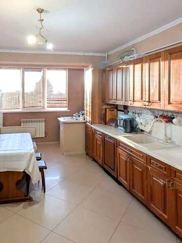 Продаж 2к Квартира Єдності (Жовтнева) вулиця