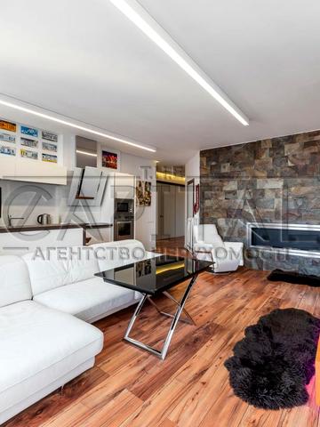 Жилянська вул., 118