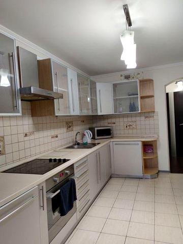 Здам Ік квартиру Драгоманова 15а, метро Позняки