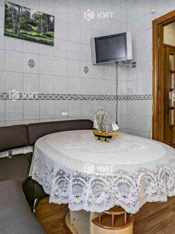 2к. 58м2, Центр (Маршала Бажанова 12, м. Архитектора Бекетова) 130029