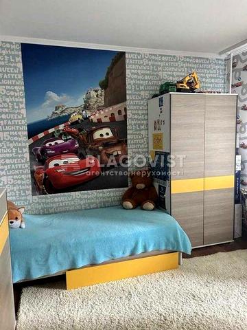 4к  Прирічна, 33 Оболонь набережна Дніпра