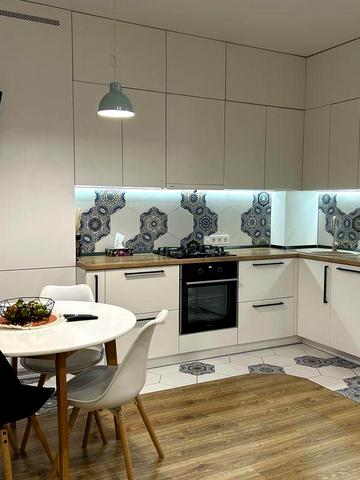 Шевченка просп., 6-Б