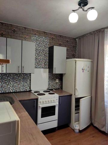 Булаховського 24, світла 1к квартира, м Академ 3 хв