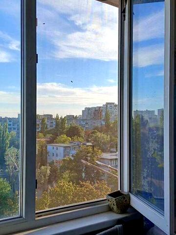 Продаж 2к Квартира Небесної Сотні проспект