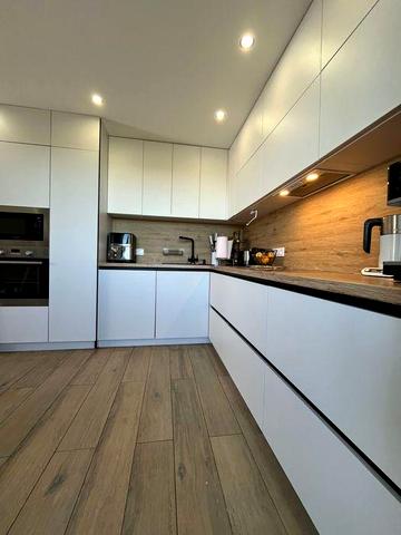 Продам 2-х рівневу квартиру