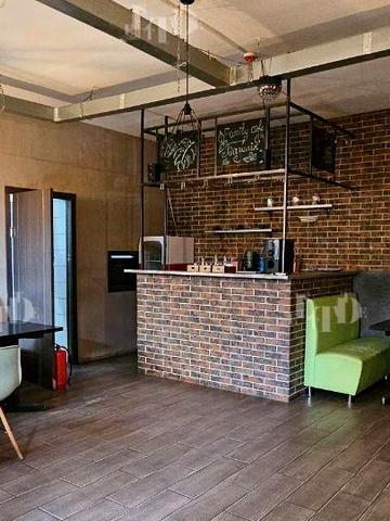 Василя Симоненка вул., 117