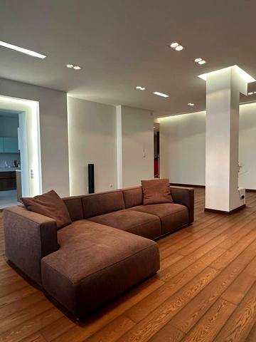 Івана Франка вул., 4-Б