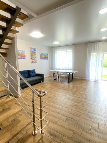 Лятошинського вул. (Дунаєвського), 1б