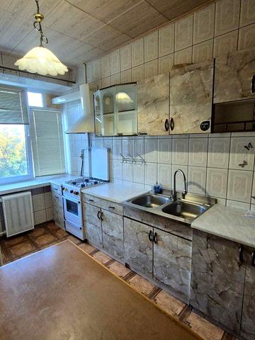 Здам квартиру на Площі Перемоги