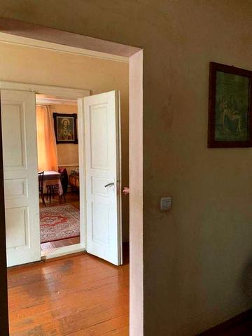Дім село Долобів