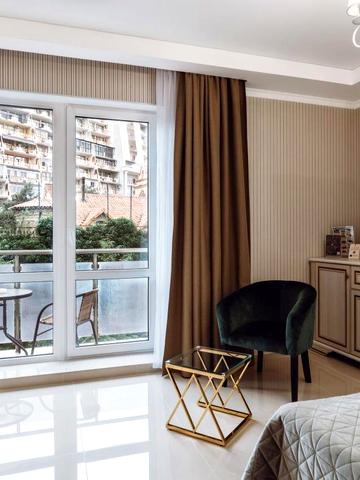 Аркадійське плато вул. (Гагаринське плато), 5/2