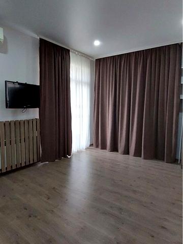 Кричевського вул., 42